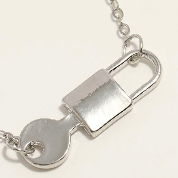 3/$30 🤍 Lock and Key Necklace - Picture 3 of 3